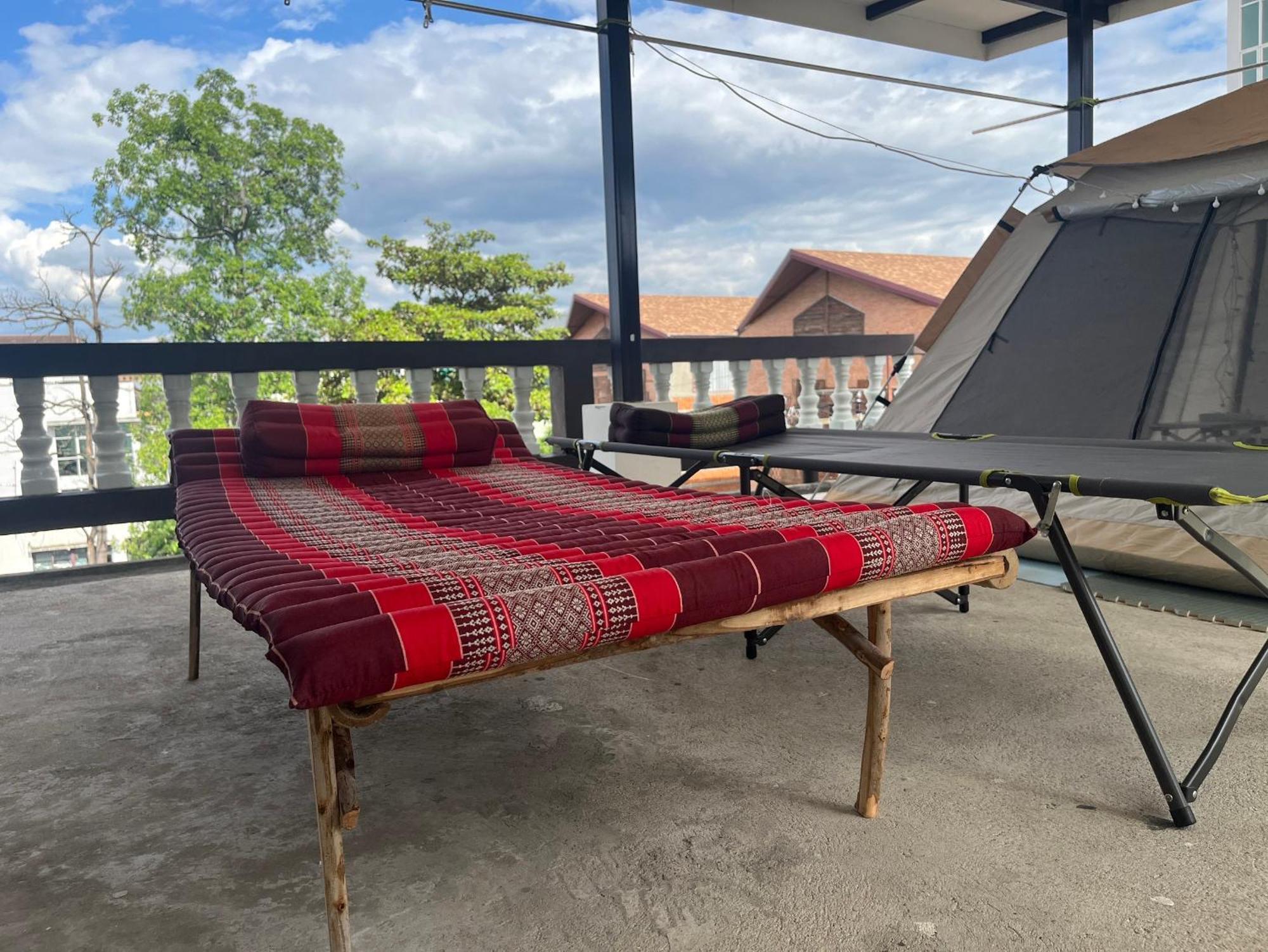 October Hostel Chiangmai Chiang Mai Eksteriør bilde