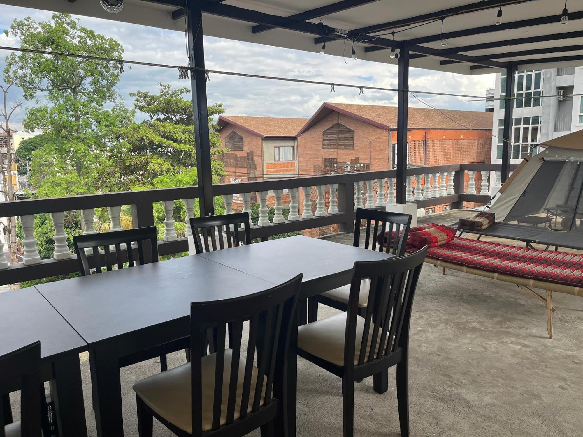 October Hostel Chiangmai Chiang Mai Eksteriør bilde